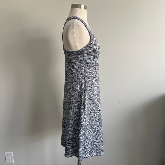 MPG Athletic Dress Racerback V-neck Pockets Mesh Panel Small Activewear Dress - Picture 4 of 8